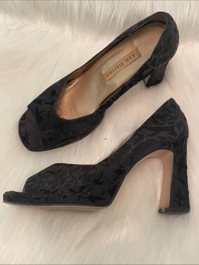 Ann Marino - Black Floral Velvet Peep-Toe Block Heels - 7